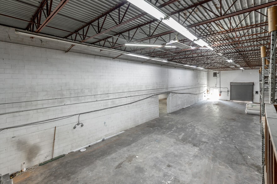 More Photos Of 360 Carbondale Rd SW, Dalton Warehouse For Sale