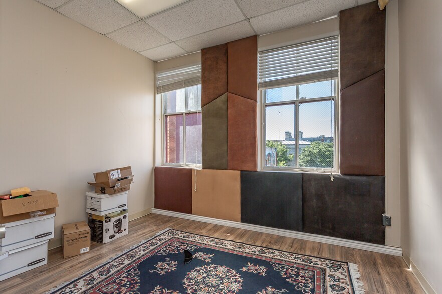 More Photos Of 5 Dover St, New Bedford Office Residential For Sale