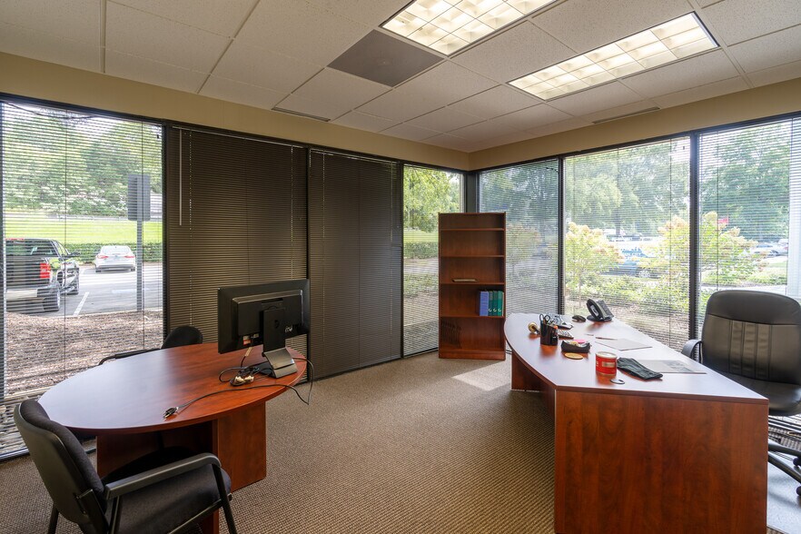 More Photos Of 4205 Stuart Andrew Blvd, Charlotte Light Distribution For Lease