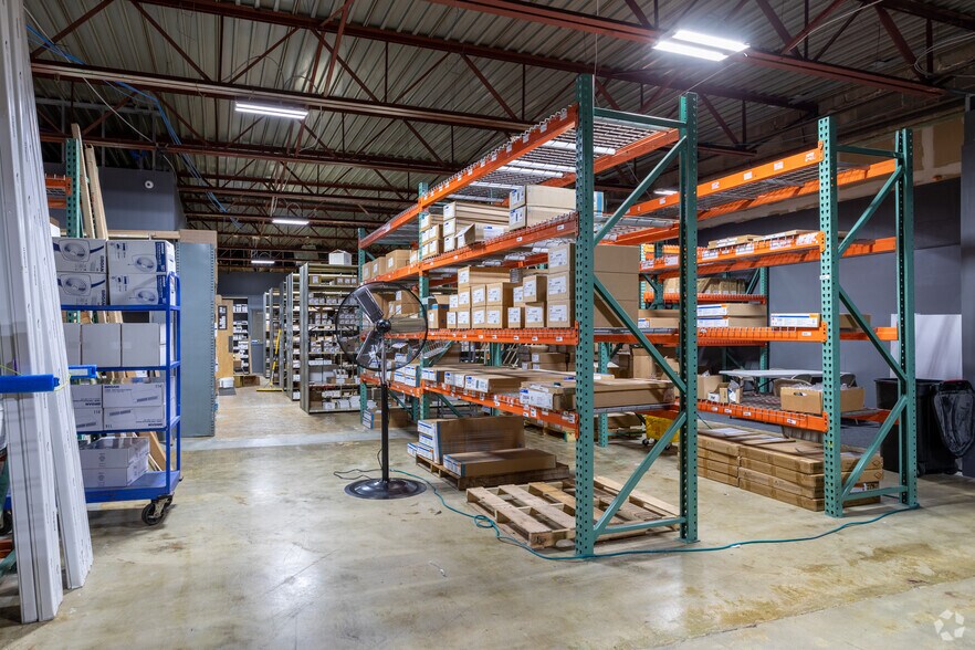 More Photos Of 199 Kedron Ave, Folsom Freestanding For Lease