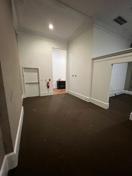 More Photos Of 1537 Main St, Columbia Storefront Retail Office For Lease