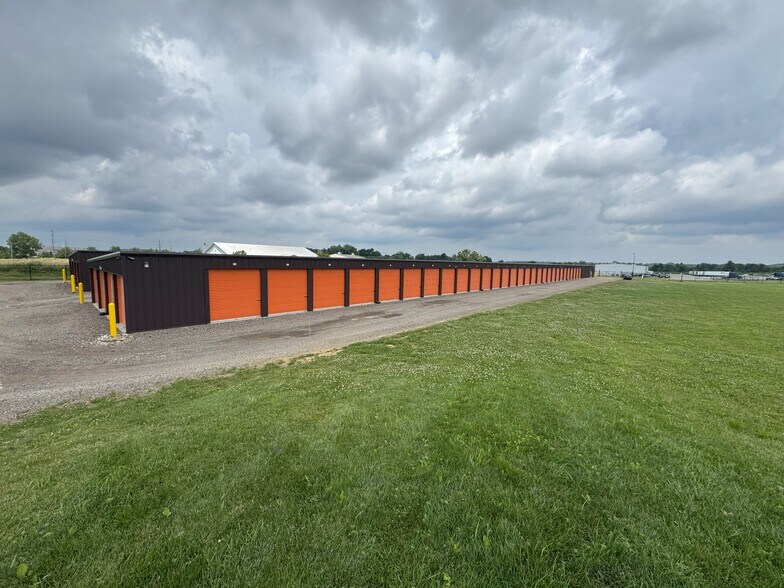 More Photos Of 2851 Business Pl SE, Massillon Self Storage For Sale