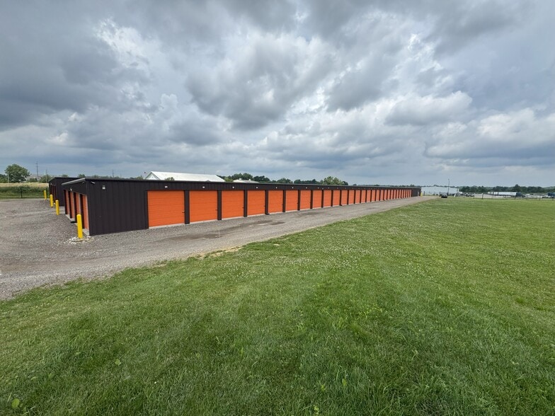 More Photos Of 2851 Business Pl SE, Massillon Self Storage For Sale