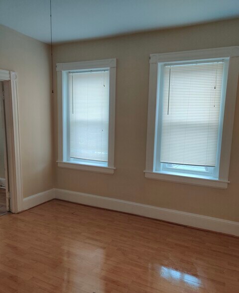 More Photos Of 194-196 Curtis St, New Britain Apartments For Sale