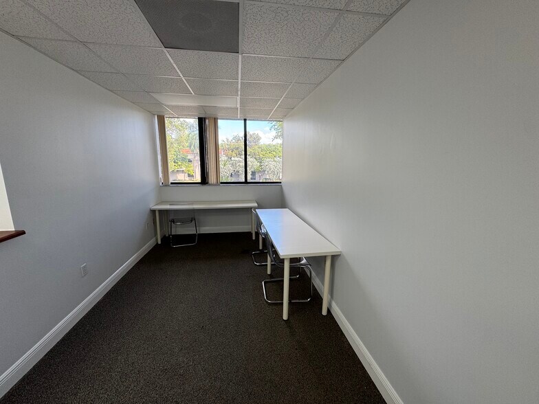 More Photos Of 7000 SW 97th Ave, Miami Office For Sale