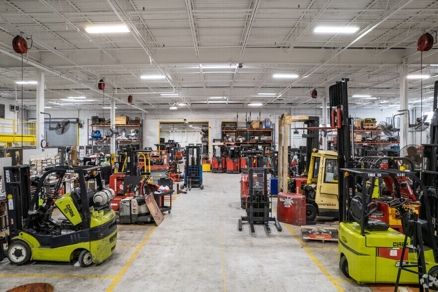 More Photos Of 1000 Brighton St, Union Township Manufacturing For Lease