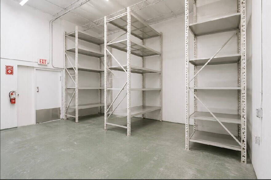 More Photos Of 17220 NW 2nd Ct, Miami Warehouse For Sale