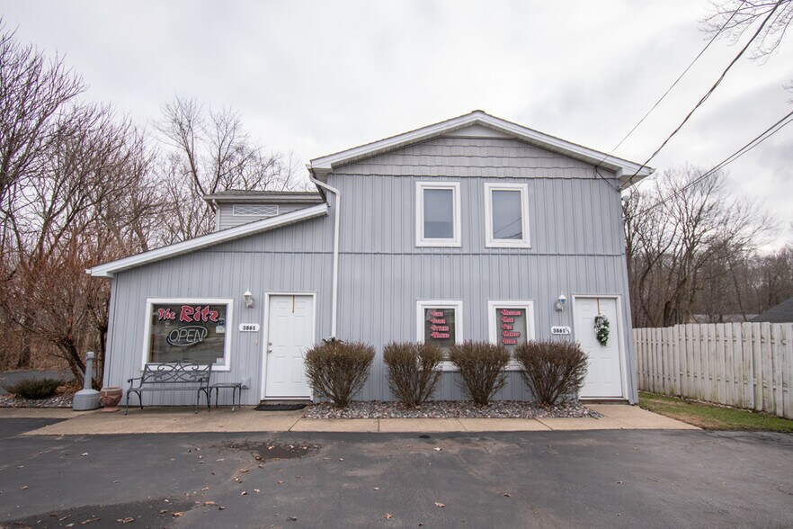More Photos Of 3861 Main St, Mineral Ridge Office For Sale