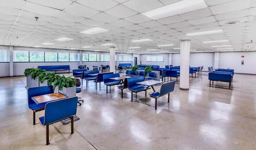 More Photos Of 1290 Mt Landing Rd, Tappahannock Distribution For Sale