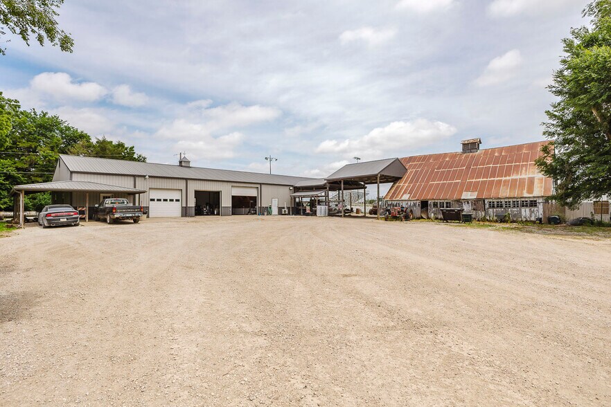 More Photos Of 1663 Georgia Rd, Humboldt Specialty For Sale