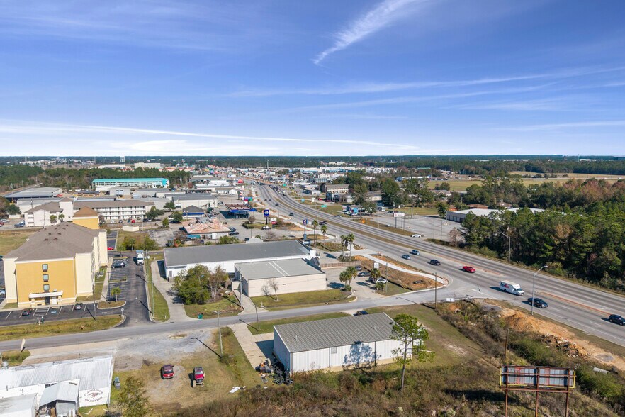 More Photos Of 15237 Russell Blvd, Gulfport Auto Salvage Facility For Lease