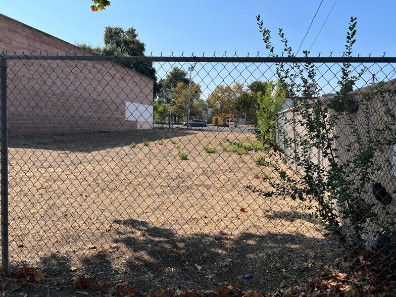 More Photos Of 2003 Broadway, Sacramento Land For Sale