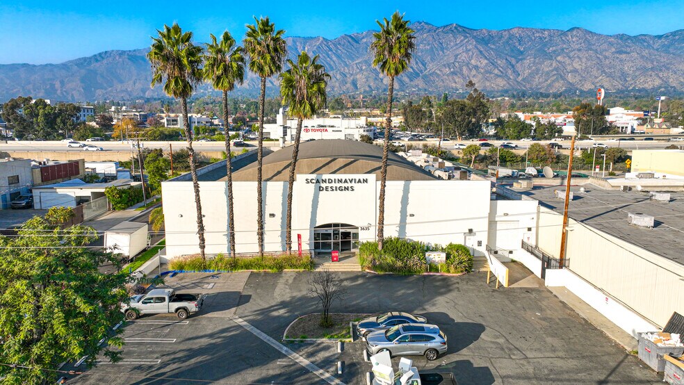 More Photos Of 3635 Colorado Blvd, Pasadena Freestanding For Lease
