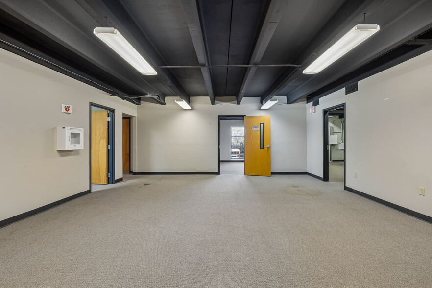 More Photos Of 1718 Charlotte Ave, Nashville Medical For Lease