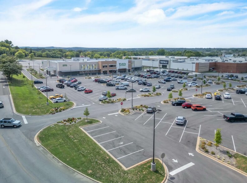 More Photos Of 197 Foothills Mall, Maryville Land For Sale