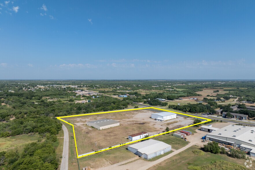 More Photos Of 705 Industrial Loop, Breckenridge Manufacturing For Lease