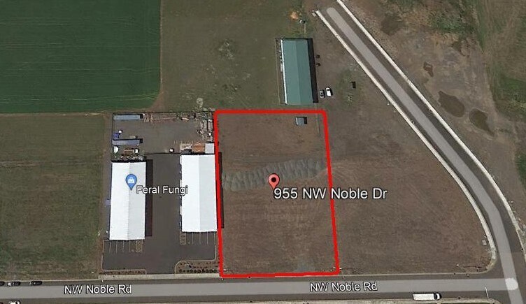 More Photos Of 955 NW Noble Dr, Estacada Warehouse For Sale
