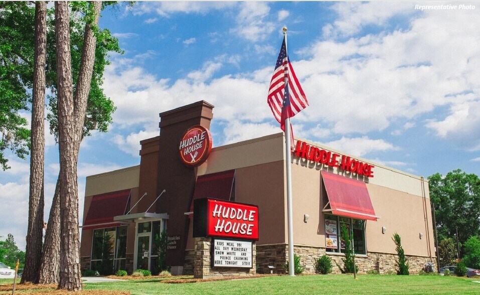 Primary Photo Of 611 Martin St N, Pell City Fast Food For Sale