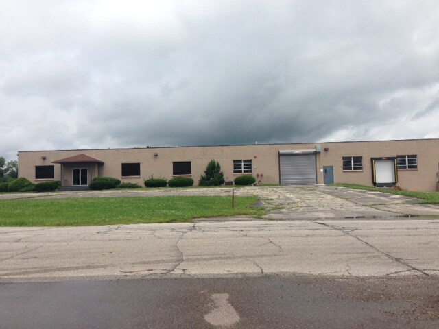 More Photos Of 105 Koomler Dr, La Porte Manufacturing For Lease