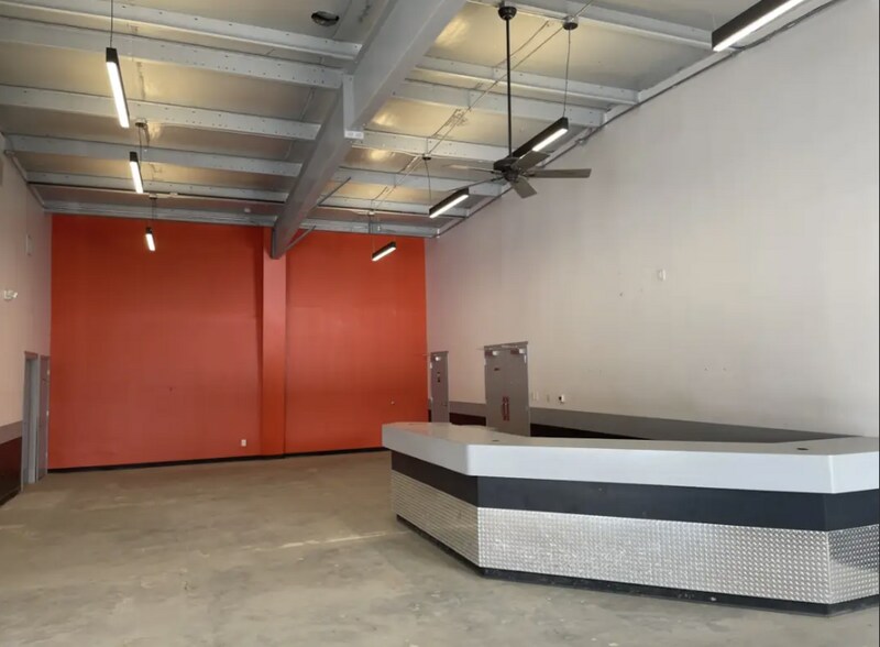 More Photos Of 3815 S Limit Ave, Sedalia Storefront Retail Office For Lease