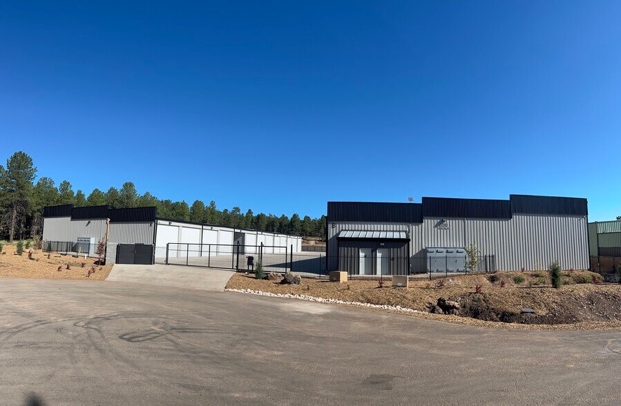 More Photos Of 5590 Dark Sky, Flagstaff Self Storage For Sale