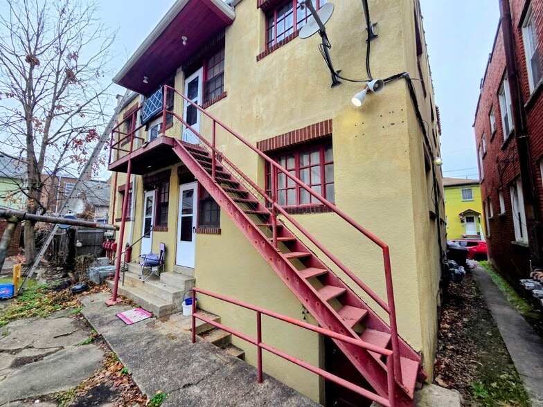 More Photos Of 1611 Franklin Ave, Charleston Apartments For Sale