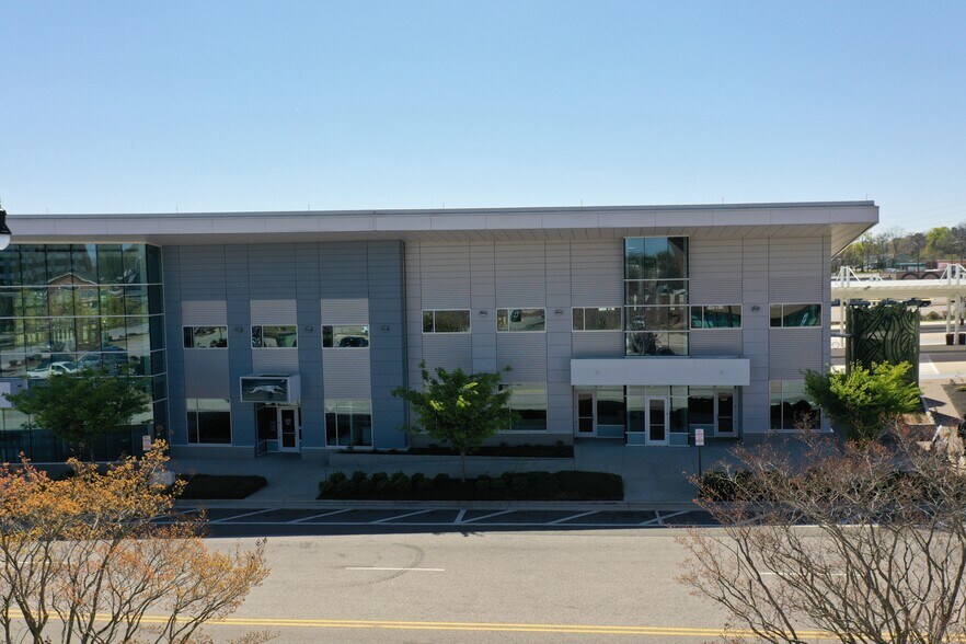 More Photos Of 505 Franklin St, Fayetteville Specialty For Lease