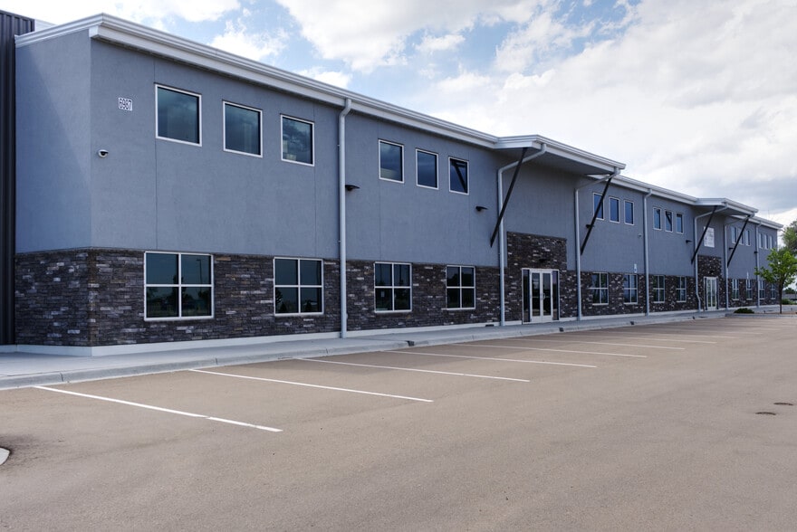 More Photos Of 6987 Rickenbacker Rd, Loveland Warehouse For Sale