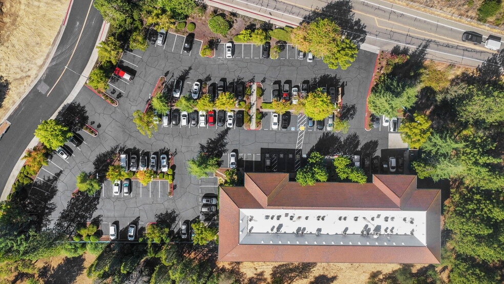 More Photos Of 13620 Lincoln Way, Auburn Office For Sale