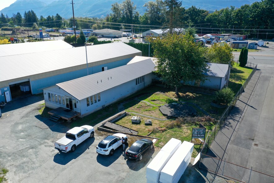 More Photos Of 33809 State Route 2, Sultan Warehouse For Lease