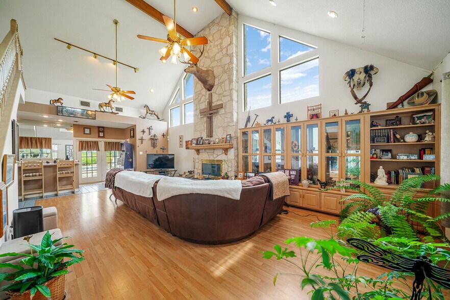 More Photos Of 210 Tolle Rd, Cibolo Land For Sale