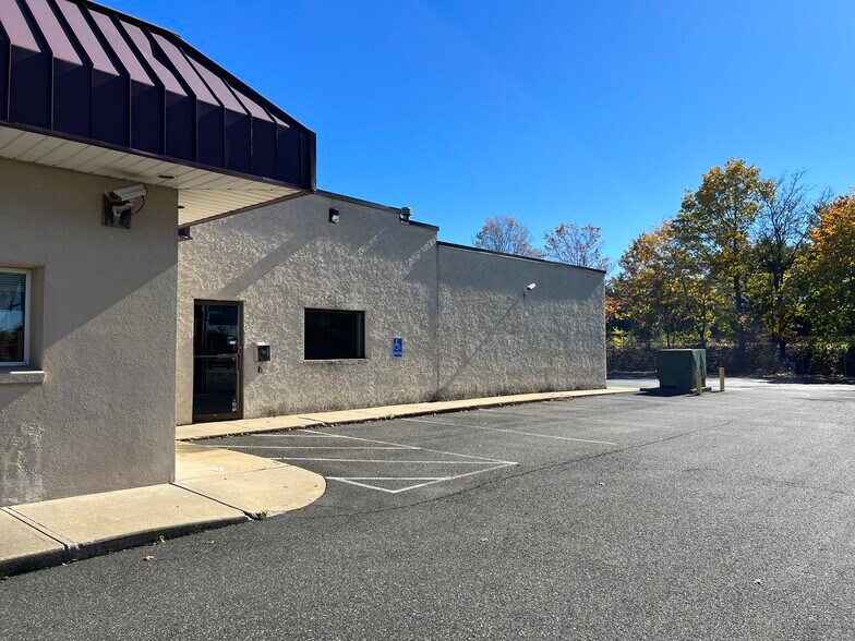 More Photos Of 107 Sherman Ave, Raritan Storefront Retail Office For Lease