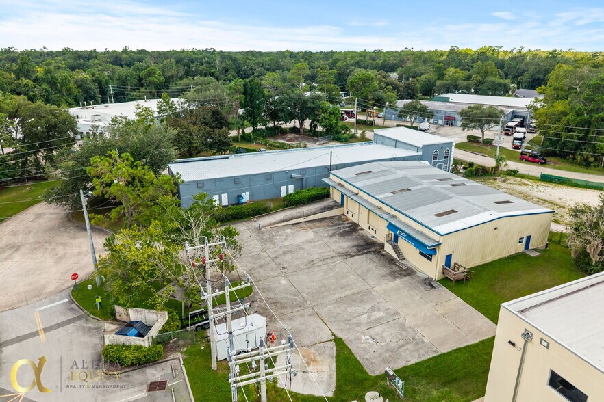 More Photos Of 5497 Benchmark Ln, Sanford Warehouse For Lease