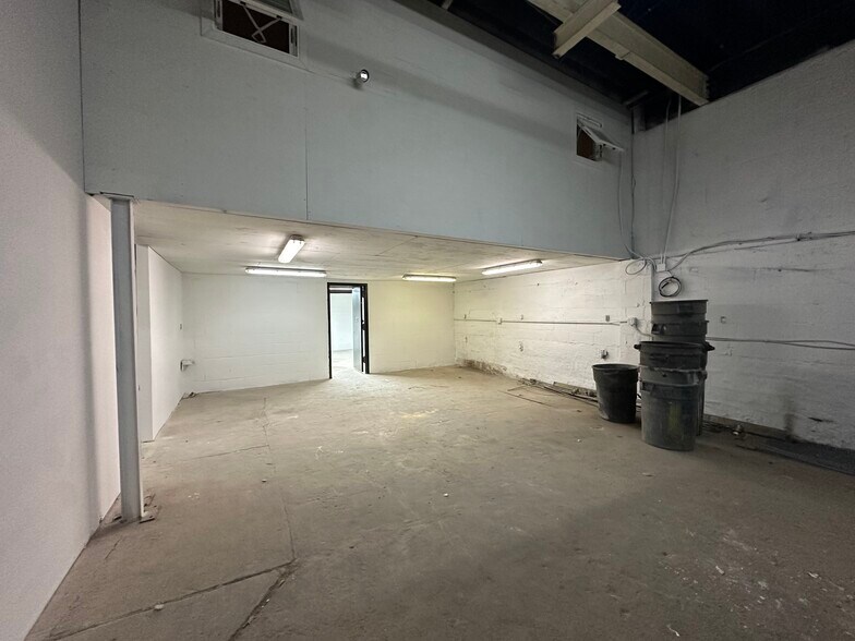More Photos Of 31-54 12th St, Long Island City Warehouse For Lease