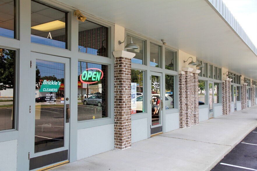 More Photos Of 1944 Walton Way, Augusta Unknown For Lease