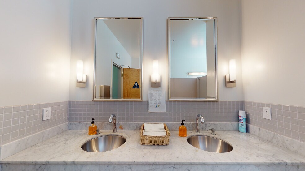 More Photos Of 435 Brannan St, San Francisco Flex For Lease