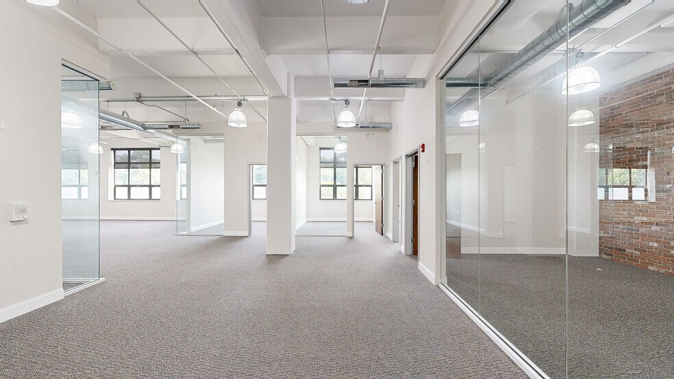 More Photos Of 409 Joyce Kilmer Ave, New Brunswick Loft Creative Space For Lease