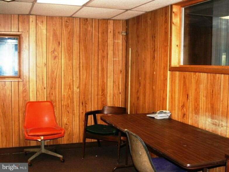 More Photos Of 11712 Big Pool Rd, Clear Spring Warehouse For Sale
