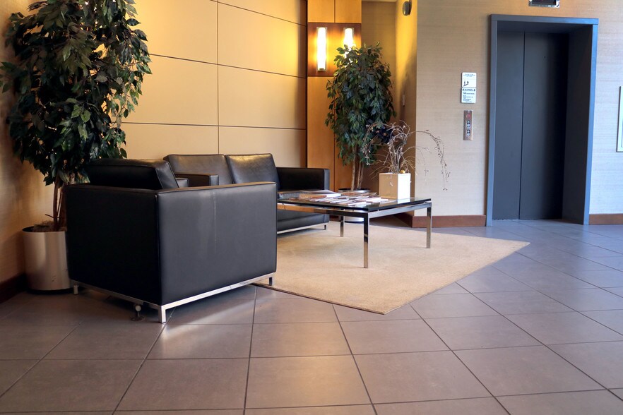 More Photos Of 1 Allied Dr, Trevose Office For Sale