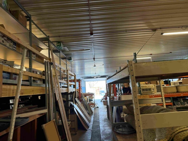 More Photos Of 40 Midland Ave, Rockdale Warehouse For Lease