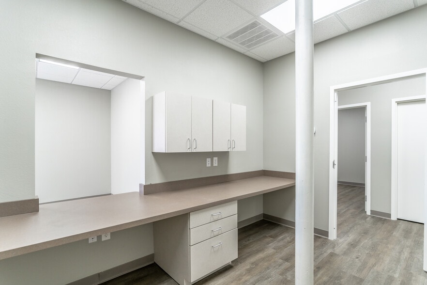 More Photos Of 2688 S Orlando Dr, Sanford Unknown For Lease