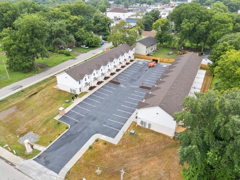 More Photos Of , Clarksville Unknown For Sale