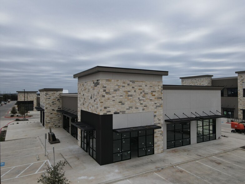 More Photos Of 15101 Ronald Reagan Blvd, Leander, TX 78641, Unite, Leander Unknown For Lease