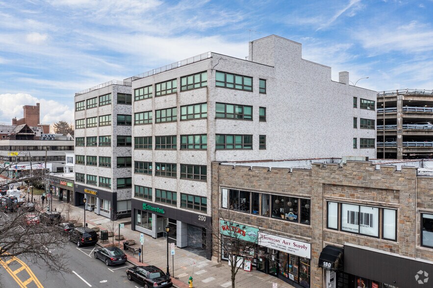 Primary Photo Of 200 Mamaroneck Ave, White Plains Office For Lease