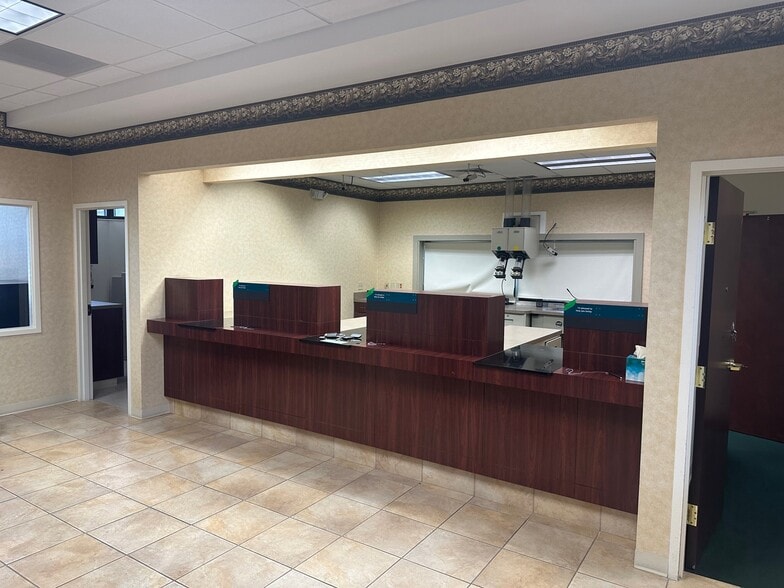 More Photos Of 2440 Sunset Point Rd, Clearwater Medical For Lease