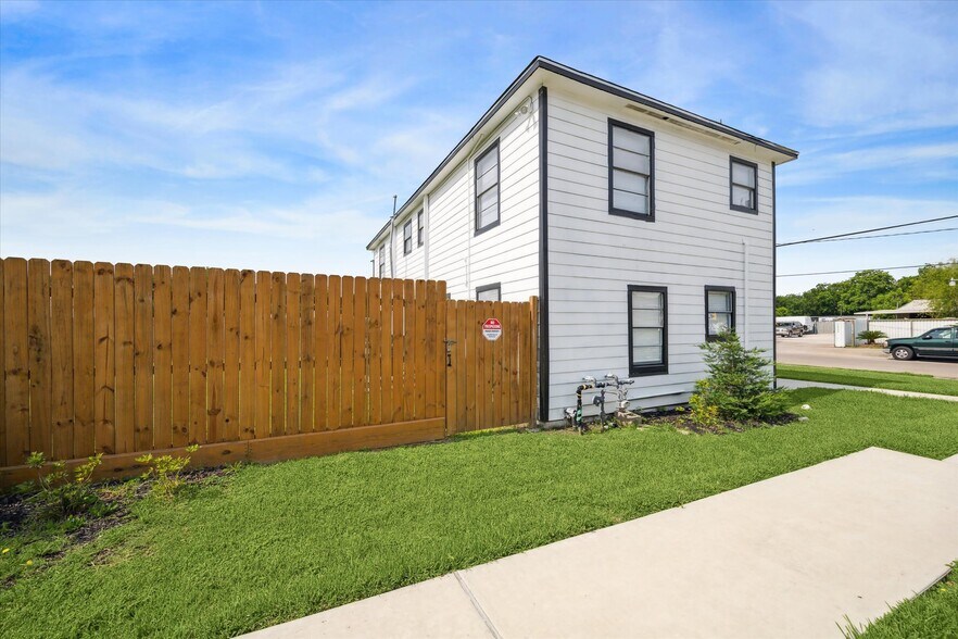 More Photos Of 904 Beverly Ave, Pasadena Apartments For Sale