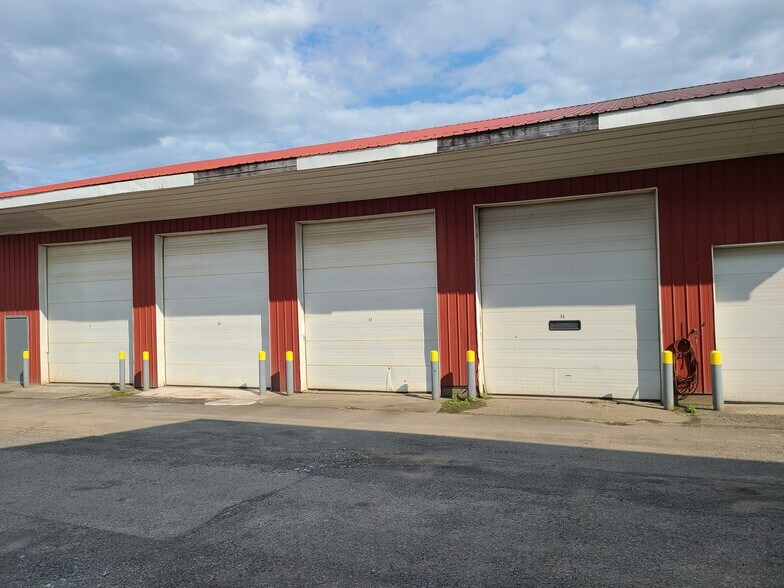 More Photos Of 318 N Elmer Ave, Sayre Unknown For Lease