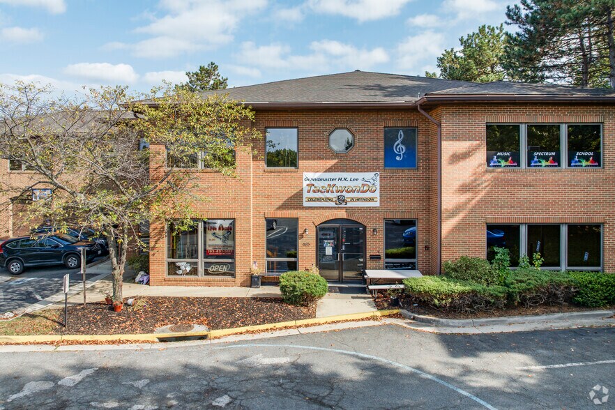 More Photos Of 465 Herndon Pky, Herndon Medical For Lease