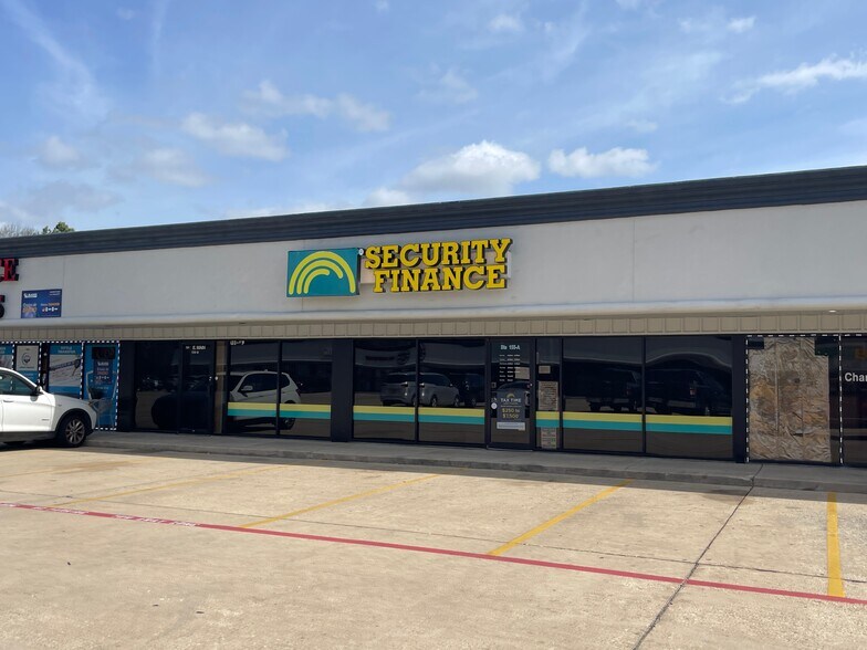 More Photos Of 701 E Main St, Tomball Storefront For Lease