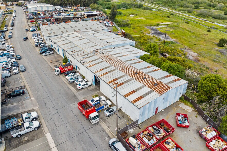 More Photos Of 151-171 Industrial Way, Brisbane Warehouse For Lease